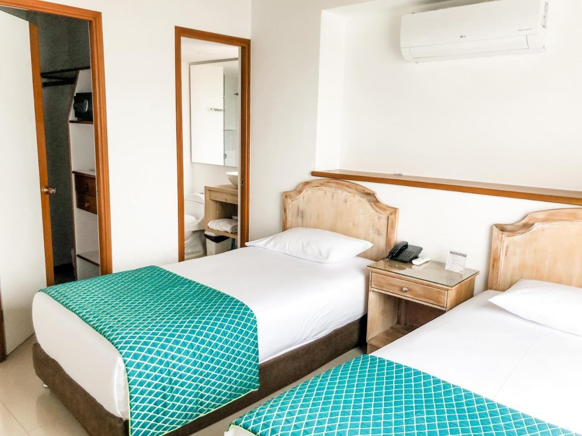 Portal Del Rodeo Apartahotel Medellín Eksteriør billede