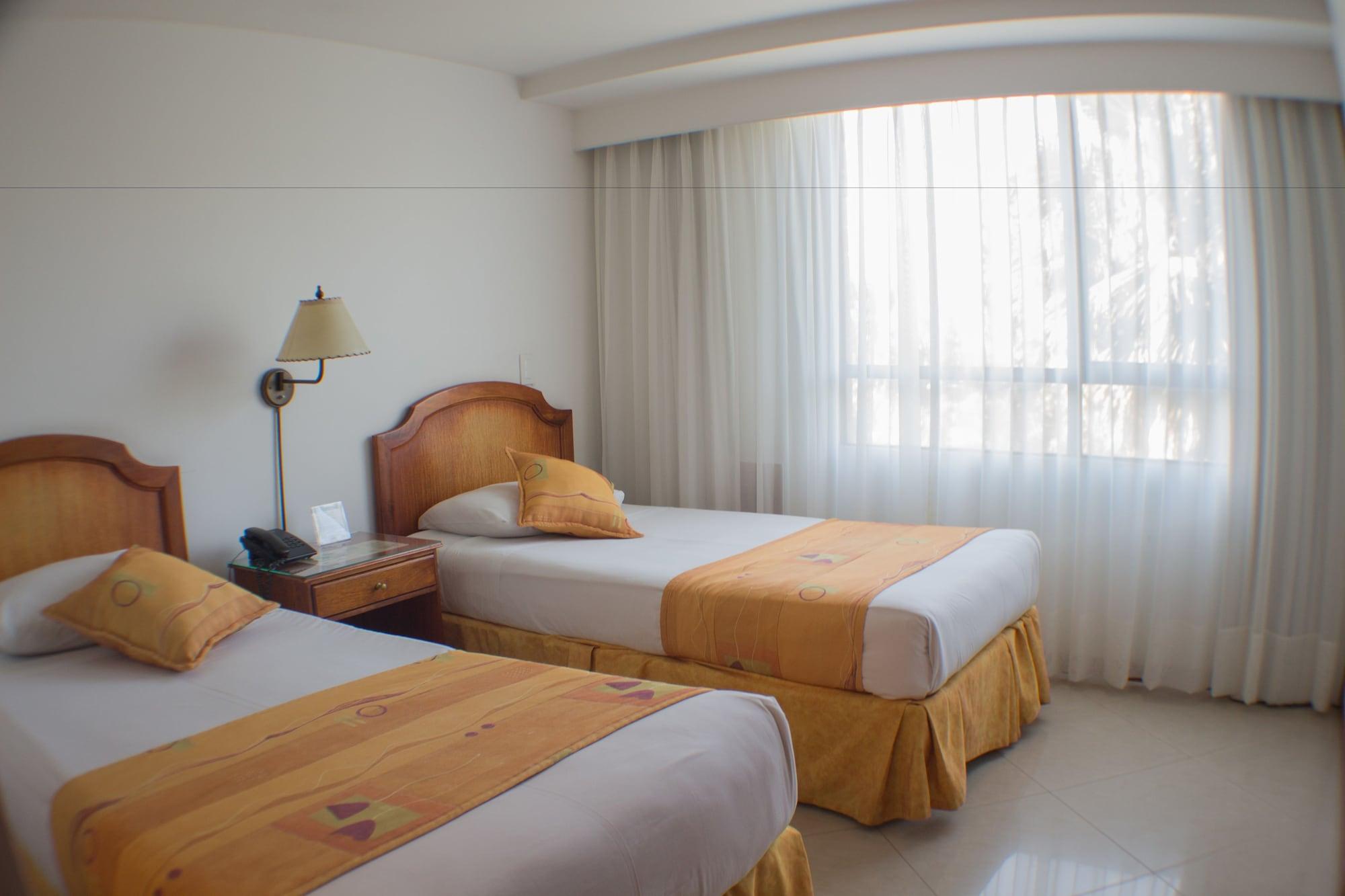 Portal Del Rodeo Apartahotel Medellín Eksteriør billede