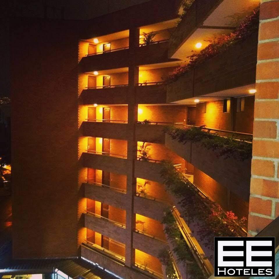 Portal Del Rodeo Apartahotel Medellín Eksteriør billede