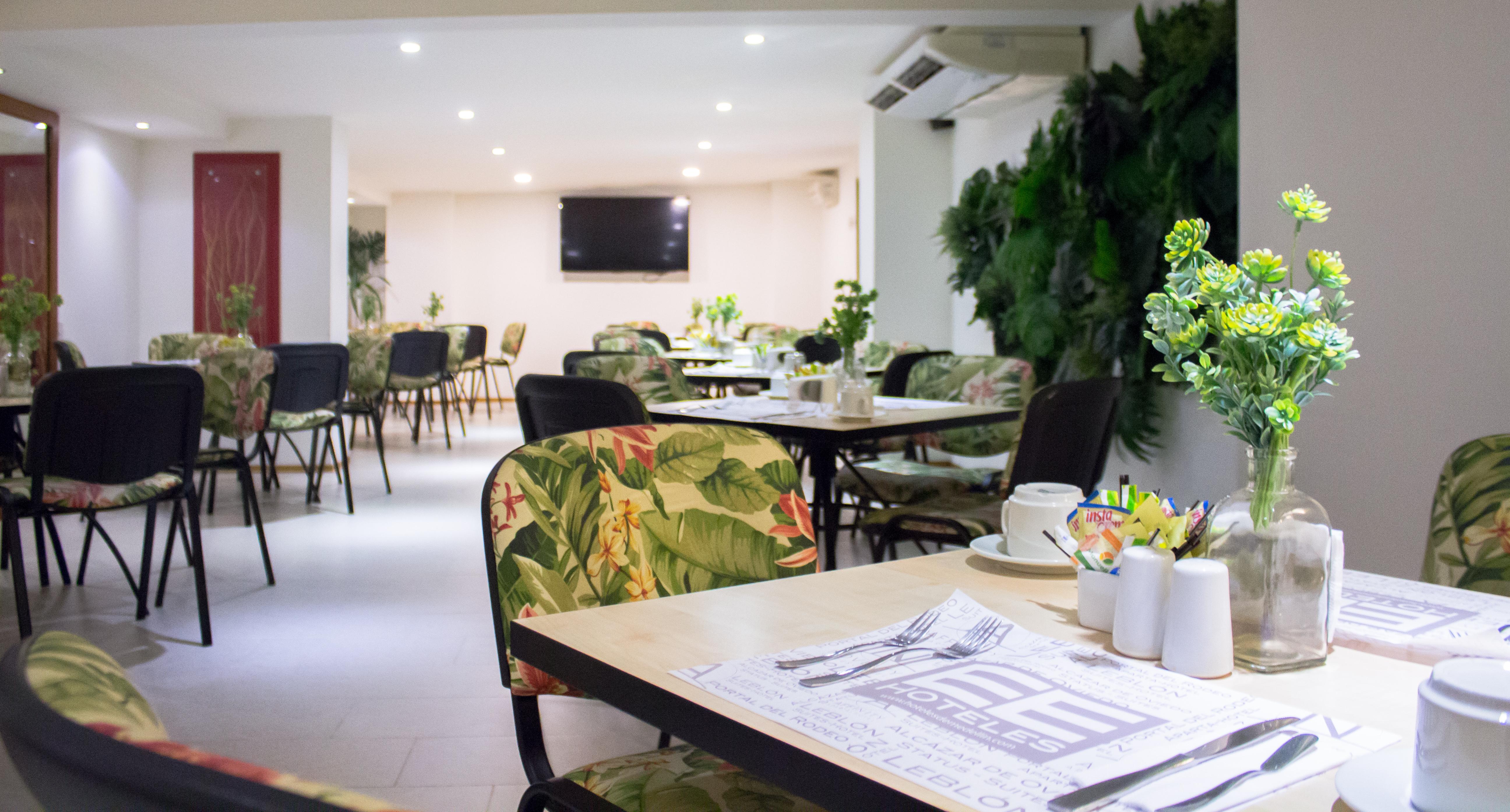 Portal Del Rodeo Apartahotel Medellín Eksteriør billede