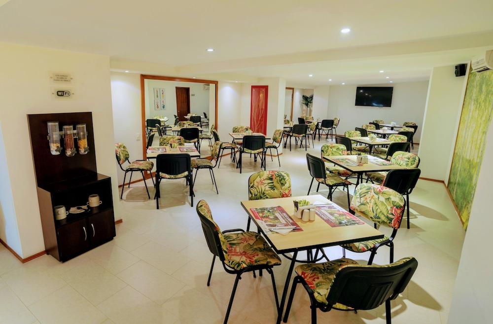 Portal Del Rodeo Apartahotel Medellín Eksteriør billede