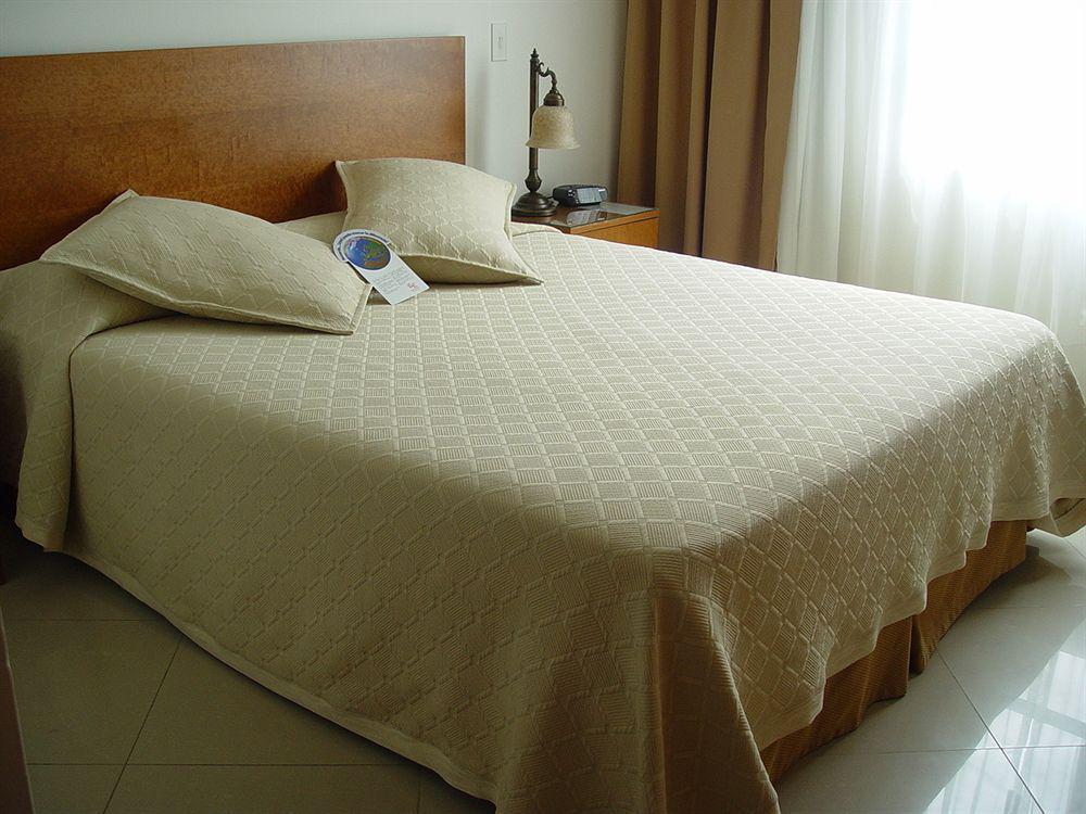 Portal Del Rodeo Apartahotel Medellín Værelse billede