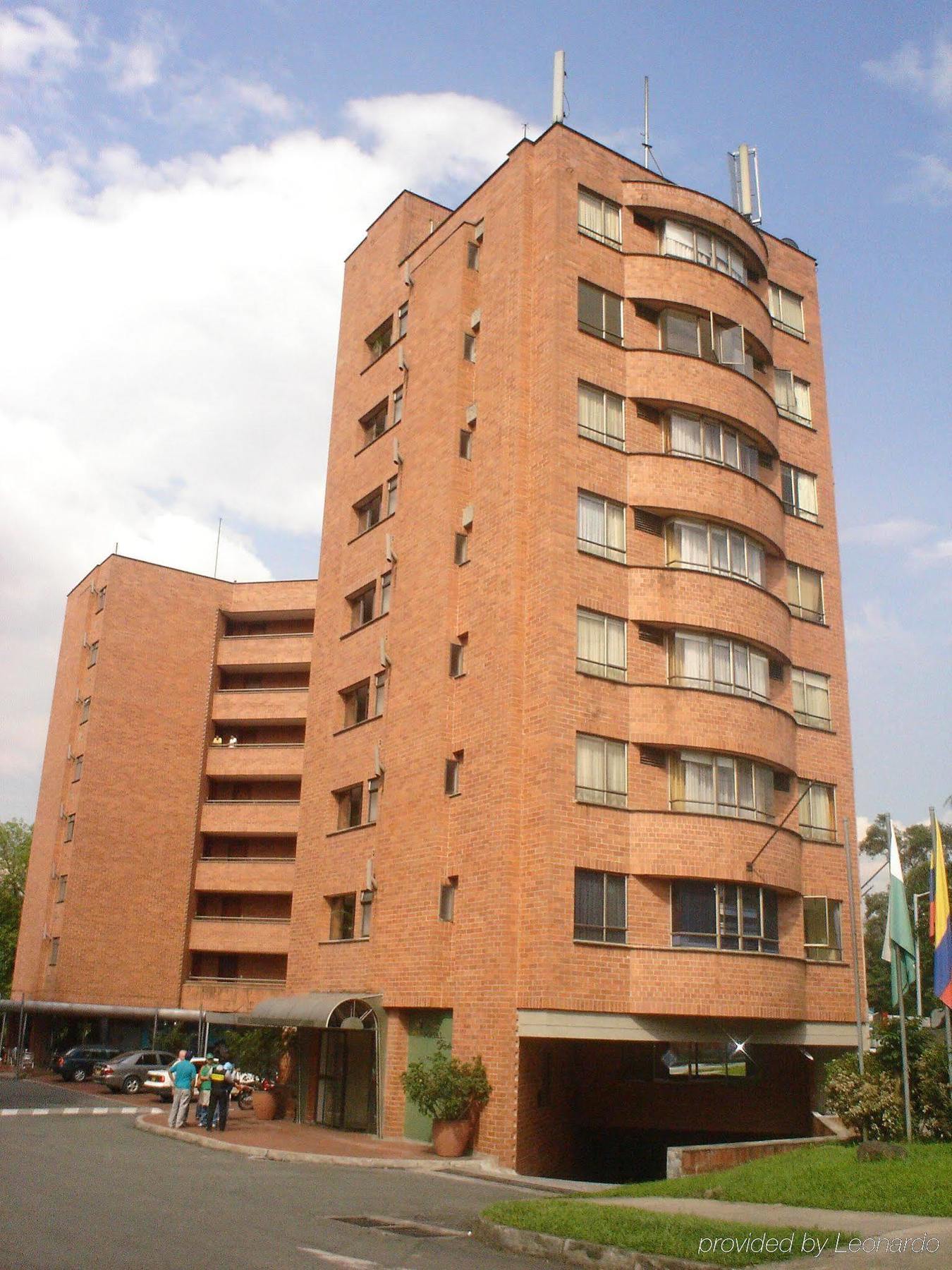 Portal Del Rodeo Apartahotel Medellín Eksteriør billede