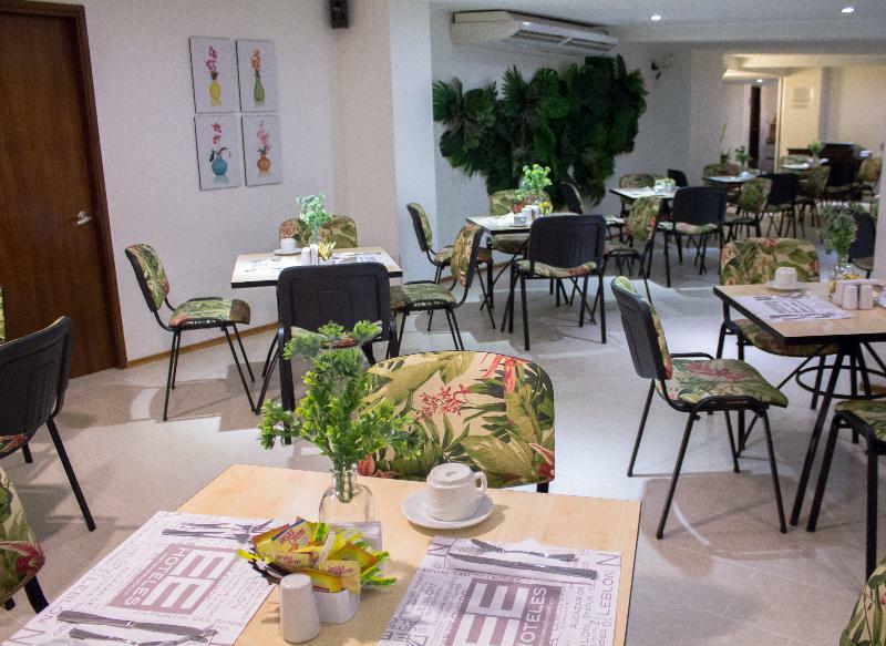 Portal Del Rodeo Apartahotel Medellín Eksteriør billede